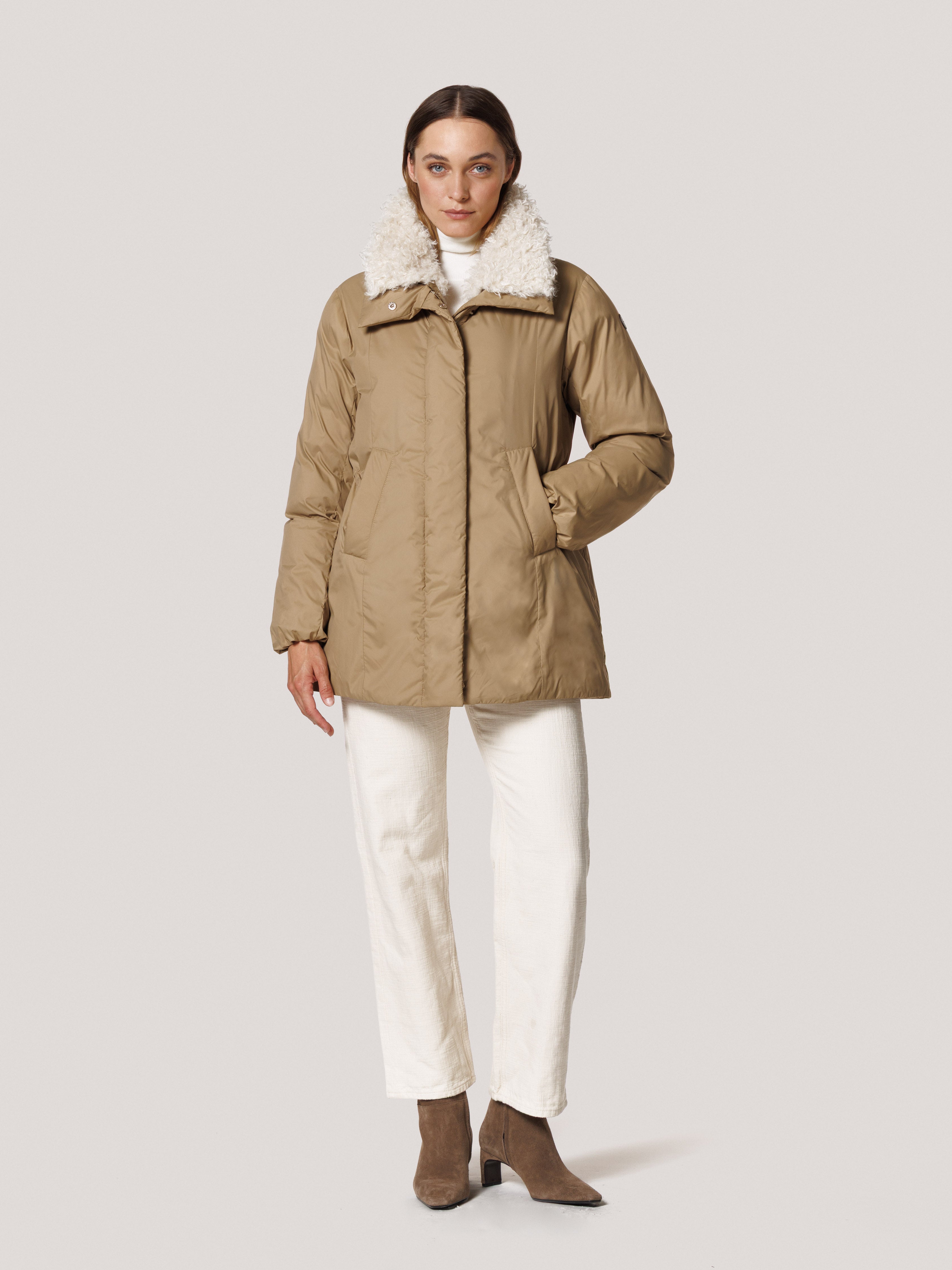 Tea short coat