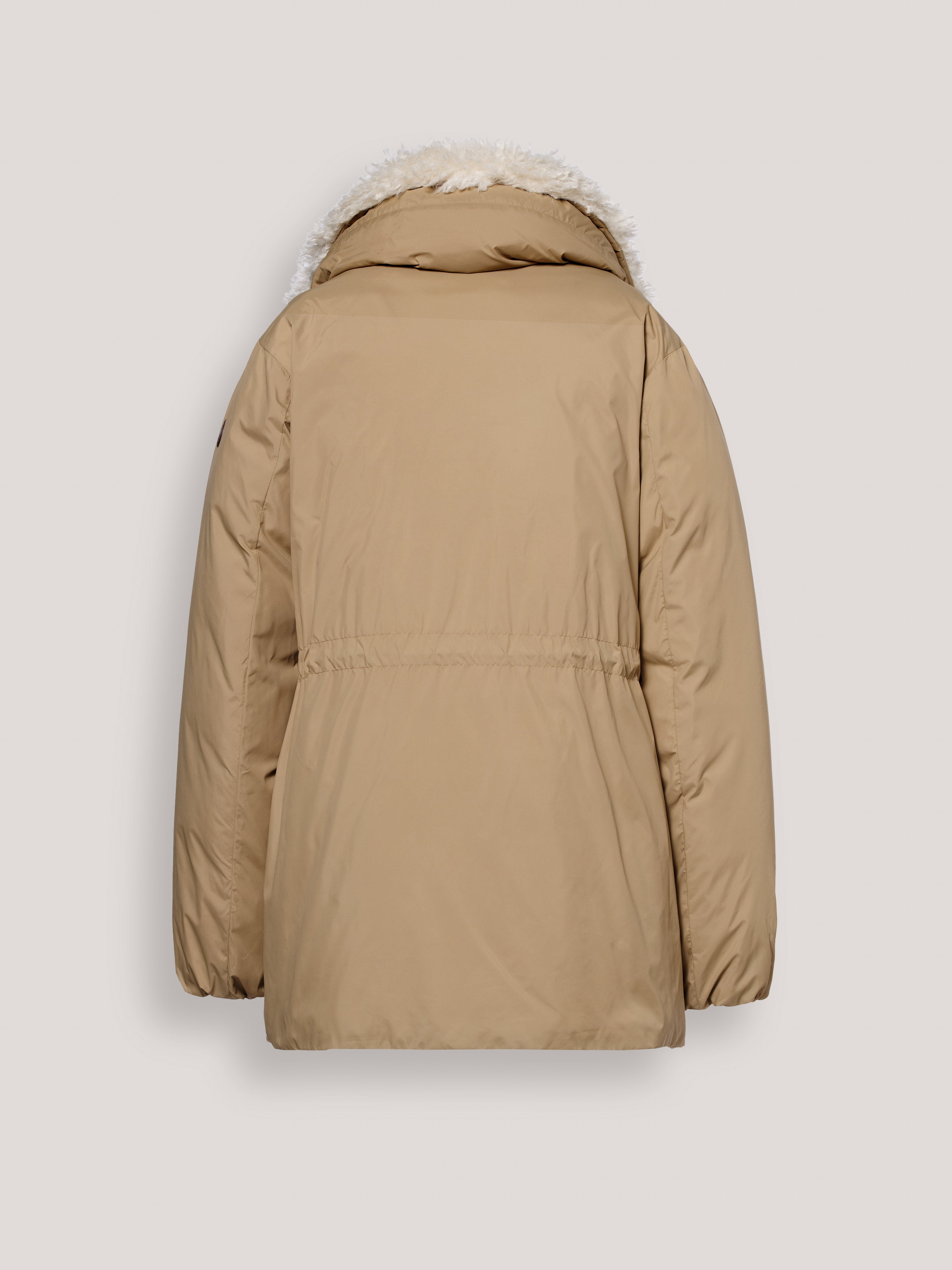 Tea short coat